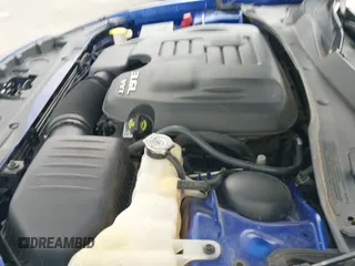 2019 Chrysler 300 Touring с VIN 2C3CCAAG3KH733183, выставлен на аукционе IAAI как лот 42735570 с пробегом 110 170 миль миль и . История ставок и продаж доступна на DreamBid. Изображение 17.