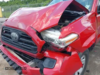 2018 Toyota Tacoma SR z VIN 5TFAX5GN3JX115019, wystawiony jako IAAI lot #42116802 z przebiegiem 190 220 mil mil oraz . Historia ofert i sprzedaży dostępna na DreamBid. Obrazek 6.