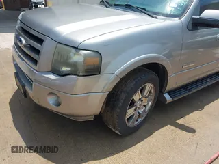 2008 Ford Expedition Limited с VIN 1FMFU19528LA36121, выставлен на аукционе IAAI как лот 42363056 с пробегом 236 081 миль миль и . История ставок и продаж доступна на DreamBid. Изображение 6.