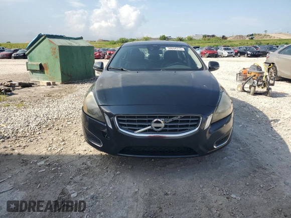2013 Volvo S60 T5 Premier with VIN YV1612FS8D2185589, listed as a Copart auction lot 58694315 with 130,091 mi miles and Clean title. Bid and sale history available at DreamBid. Image 5.
