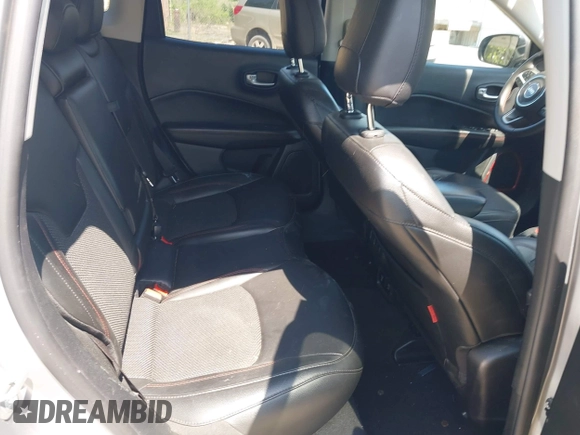 2021 Jeep Compass Trailhawk z VIN 3C4NJDDB7MT590390, wystawiony jako IAAI lot #42163205 z przebiegiem 70 551 mil mil oraz . Historia ofert i sprzedaży dostępna na DreamBid. Obrazek 8.