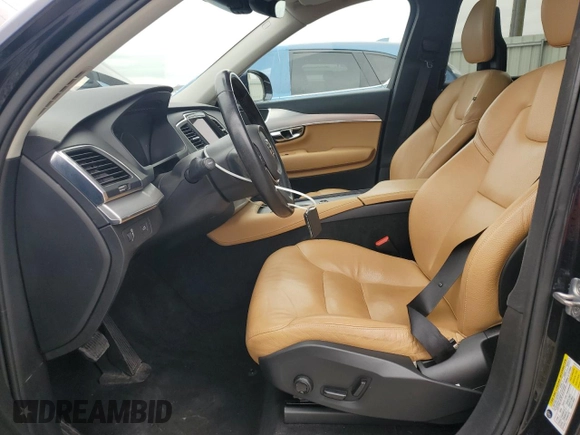 2016 Volvo XC90 T6 Momentum z VIN YV4A22PK8G1033623, wystawiony jako Copart lot #50529685 z przebiegiem 153 370 mil mil oraz Czysty tytuł • Clean title. Historia ofert i sprzedaży dostępna na DreamBid. Obrazek 7.