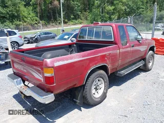 1994 Toyota Pickup SR5 with VIN JT4VN13G6R5136042, listed as a IAAI auction lot 42776057 with 227,301 mi miles and . Bid and sale history available at DreamBid. Image 4.