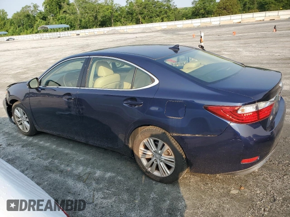 2014 Lexus ES 330 with VIN JTHBK1GG0E2132133, listed as a Copart auction lot 59040015 with 83,088 mi miles and Salvage title. Bid and sale history available at DreamBid. Image 2.