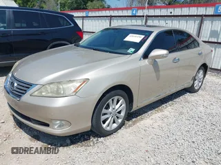 2011 Lexus ES with VIN JTHBK1EG5B2462123, listed as a IAAI auction lot 42031450 with 135,652 mi miles. Bid and sale history available at carsss.com. Image 17.