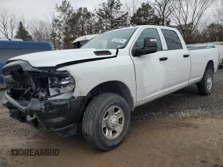 2024 Ram 2500 Tradesman with VIN 3C6UR5HJ5RG160943, listed as a Copart auction lot 84923294 with 3,282 mi miles and Salvage Title. Bid and sale history available at carsss.com. Image 1.