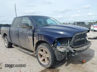 2014 Ram 1500 Express z VIN 1C6RR7KTXES263595, wystawiony jako IAAI lot #42224972 z przebiegiem 193 800 mil mil oraz . Historia ofert i sprzedaży dostępna na DreamBid. Obrazek 1.