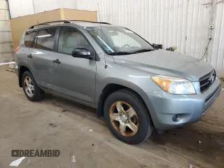 2007 Toyota RAV4 with VIN JTMBK33V376015451, listed as a Copart auction lot 68133054 with 177,246 mi miles and Clean Title. Bid and sale history available at carsss.com. Image 4.