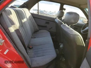 1990 Toyota Corolla z VIN 1NXAE94A6LZ127972, wystawiony jako Copart lot #80673204 z przebiegiem 186 993 mil mil oraz Szkoda całkowita • Salvage title. Historia ofert i sprzedaży dostępna na DreamBid. Obrazek 10.