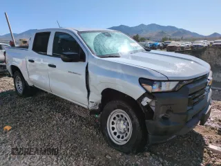 2023 Chevrolet Colorado 2WD Work Truck z VIN 1GCGSBEC7P1174630, wystawiony jako Copart lot #61053045 z przebiegiem 14 843 mil mil oraz Czysty tytuł • Clean title. Historia ofert i sprzedaży dostępna na DreamBid. Obrazek 4.