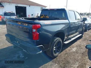 2020 Chevrolet Silverado 1500 LT Trail Boss with VIN 1GCPYFED3LZ352799, listed as a IAAI auction lot 41745030 with 31,194 mi miles. Bid and sale history available at carsss.com. Image 4.