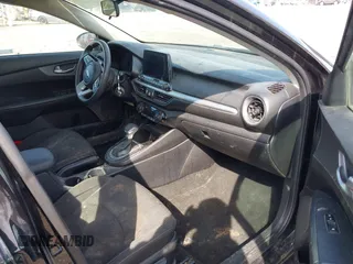 2019 Kia Forte LXS with VIN 3KPF24AD6KE064289, listed as a IAAI auction lot 41865058 with 150,593 mi miles and . Bid and sale history available at DreamBid. Image 5.
