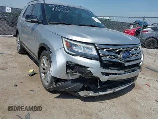 2018 Ford Explorer XLT z VIN 1FM5K7D86JGB78363, wystawiony jako IAAI lot #42028732 z przebiegiem 97 745 mil mil oraz . Historia ofert i sprzedaży dostępna na DreamBid. Obrazek 6.