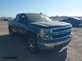 2015 Chevrolet Silverado 1500 LS with VIN 1GCRCPEC7FZ219570, listed as a IAAI auction lot 40565238 with 136,173 mi miles. Bid and sale history available at carsss.com. Image 1.