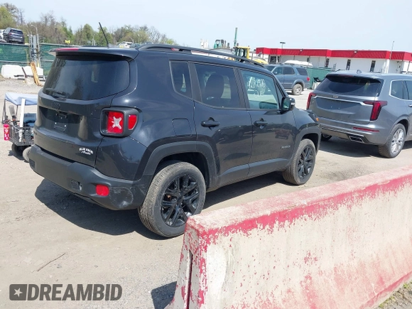 2016 Jeep Renegade Latitude with VIN ZACCJBBT0GPD04026, listed as a IAAI auction lot 42012920 with 182,076 mi miles. Bid and sale history available at carsss.com. Image 4.