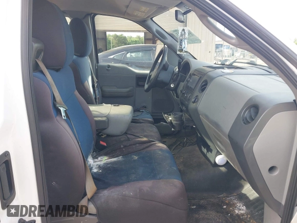 2005 Ford F-150 XL с VIN 1FTRF12235NB08603, выставлен на аукционе IAAI как лот 42294953 с пробегом 166 620 миль миль и . История ставок и продаж доступна на DreamBid. Изображение 5.