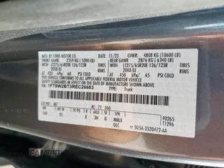 2024 Ford F-250 XL z VIN 1FT8W2BT3REC26683, wystawiony jako Copart lot #57856105 z przebiegiem 34 733 mil mil oraz Szkody całkowita. Historia ofert i sprzedaży dostępna na DreamBid. Obrazek 12.