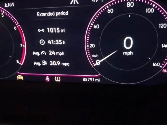 2019 Volkswagen Jetta SEL z VIN 3VWE57BU2KM116717, wystawiony jako IAAI lot #41951428 z przebiegiem 85 791 mil mil oraz . Historia ofert i sprzedaży dostępna na DreamBid. Obrazek 15.