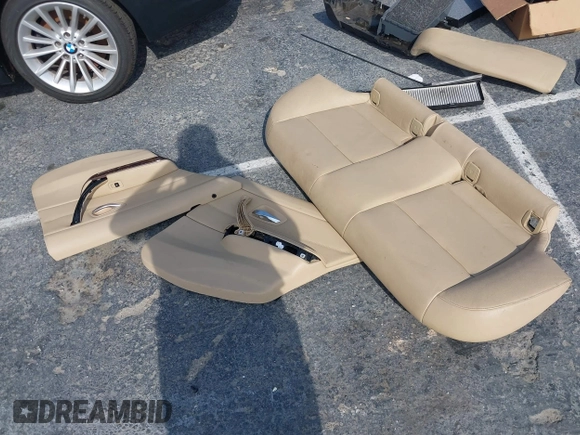 2009 BMW 3 Series 335i с VIN WBAPM77589NL87634, выставлен на аукционе IAAI как лот 42561950 с пробегом Не указан миль и . История ставок и продаж доступна на DreamBid. Изображение 12.