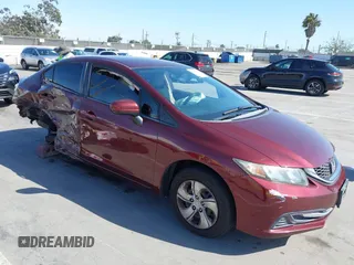 2015 Honda Civic LX z VIN 19XFB2F59FE241641, wystawiony jako IAAI lot #41954994 z przebiegiem 138 055 mil mil oraz . Historia ofert i sprzedaży dostępna na DreamBid. Obrazek 1.
