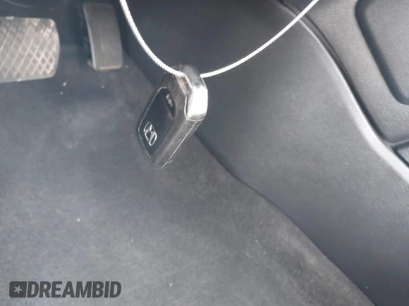 2019 Honda CR-V EX with VIN 5J6RW1H57KA005876, listed as a IAAI auction lot 41591854 with 110,960 mi miles. Bid and sale history available at carsss.com. Image 11.
