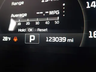 2016 Kia Sorento EX with VIN 5XYPH4A1XGG023621, listed as a IAAI auction lot 41583266 with 123,039 mi miles. Bid and sale history available at carsss.com. Image 15.