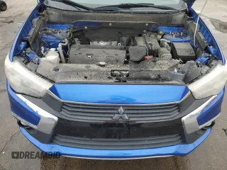 2017 Mitsubishi Outlander SEL z VIN JA4AR4AW1HZ028198, wystawiony jako Copart lot #48555175 z przebiegiem 85 312 mil mil oraz Szkoda całkowita • Salvage title. Historia ofert i sprzedaży dostępna na DreamBid. Obrazek 12.