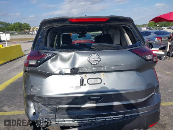 2024 Nissan Rogue S with VIN 5N1BT3ABXRC714405, listed as a IAAI auction lot 41907684 with 23,643 mi miles. Bid and sale history available at carsss.com. Image 16.