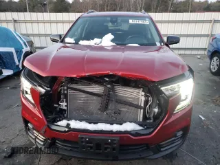 2023 GMC Terrain SLT with VIN 3GKALVEG2PL122195, listed as a Copart auction lot 86747984 with 9,185 mi miles and Salvage Title. Bid and sale history available at carsss.com. Image 5.