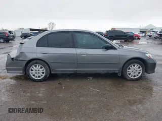 2005 Honda Civic LX with VIN 2HGES16525H614268, listed as a IAAI auction lot 41948313 with 207,657 mi miles and . Bid and sale history available at DreamBid. Image 13.