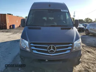 2018 Mercedes-Benz Sprinter Passenger with VIN WDZPE8CD8JP591801, listed as a Copart auction lot 80047153 with 199,286 mi miles. Bid and sale history available at carsss.com. Image 5.
