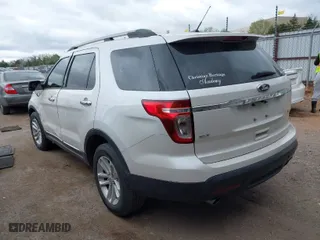 2014 Ford Explorer XLT with VIN 1FM5K7D95EGB90163, listed as a IAAI auction lot 41896474 with 139,694 mi miles. Bid and sale history available at carsss.com. Image 3.