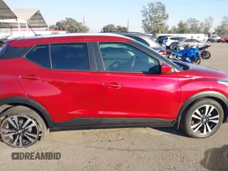 2019 Nissan Kicks SV with VIN 3N1CP5CU3KL493055, listed as a IAAI auction lot 41313642 with 57,520 mi miles. Bid and sale history available at carsss.com. Image 12.