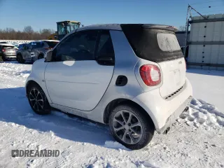 2017 Smart fortwo Passion with VIN WMEFK5DA6HK153469, listed as a Copart auction lot 41960805 with 34,089 mi miles and Salvage title. Bid and sale history available at DreamBid. Image 2.