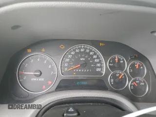 2007 GMC Envoy SLE z VIN 1GKDT13S172180829, wystawiony jako Copart lot #55648535 z przebiegiem 217 033 mil mil oraz Szkoda całkowita • Salvage title. Historia ofert i sprzedaży dostępna na DreamBid. Obrazek 9.