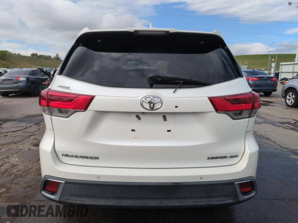 2018 Toyota Highlander Limited with VIN 5TDDZRFH5JS830030, listed as a Copart auction lot 60102625 with 106,589 mi miles and Salvage title. Bid and sale history available at DreamBid. Image 6.