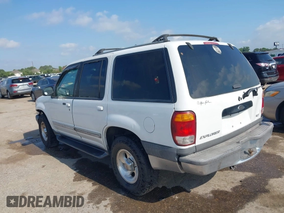 2000 Ford Explorer XLT z VIN 1FMZU63E7YZA06774, wystawiony jako IAAI lot #42240135 z przebiegiem 329 219 mil mil oraz . Historia ofert i sprzedaży dostępna na DreamBid. Obrazek 3.