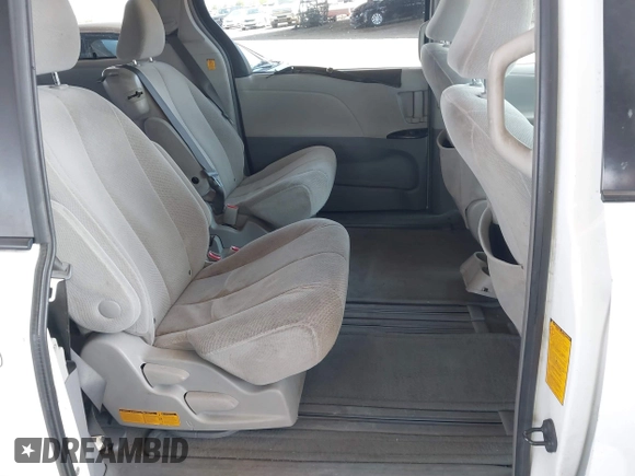 2012 Toyota Sienna LE AAS with VIN 5TDKK3DC4CS274117, listed as a IAAI auction lot 42008690 with 205,353 mi miles. Bid and sale history available at carsss.com. Image 8.