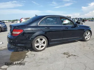 2010 Mercedes-Benz C 300 Sport с VIN WDDGF5EB4AR093127, выставлен на аукционе Copart как лот 64737895 с пробегом 129 833 миль миль и Списание • Salvage title. История ставок и продаж доступна на DreamBid. Изображение 3.