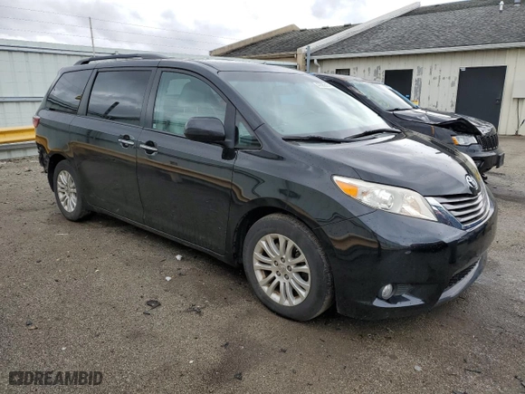2015 Toyota Sienna XLE with VIN 5TDYK3DC5FS630833, listed as a Copart auction lot 47635315 with 95,139 mi miles and Salvage Title. Bid and sale history available at carsss.com. Image 4.