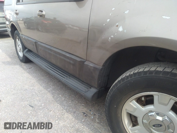 2003 Ford Expedition Special Service with VIN 1FMRU15W33LB74108, listed as a IAAI auction lot 42337025 with 315,691 mi miles and . Bid and sale history available at DreamBid. Image 12.