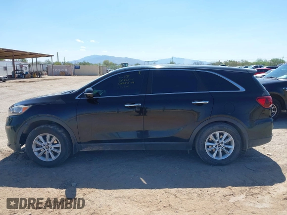 2019 Kia Sorento LX z VIN 5XYPG4A30KG510386, wystawiony jako IAAI lot #42425902 z przebiegiem 78 192 mil mil oraz . Historia ofert i sprzedaży dostępna na DreamBid. Obrazek 13.