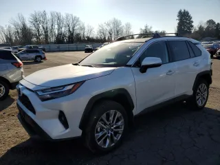 2024 Toyota RAV4 XLE Premium with VIN 2T3A1RFV3RW420420, listed as a Copart auction lot 43274155 with 5,616 mi miles and Salvage Title. Bid and sale history available at carsss.com. Image 1.
