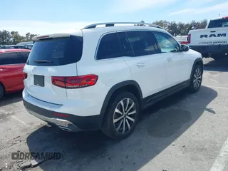 2020 Mercedes-Benz GLB 250 z VIN W1N4M4GB2LW013220, wystawiony jako IAAI lot #41945030 z przebiegiem 100 110 mil mil oraz . Historia ofert i sprzedaży dostępna na DreamBid. Obrazek 4.
