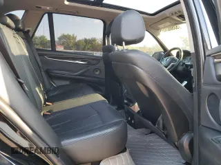2015 BMW X5 sDrive35i z VIN 5UXKR2C56F0H39532, wystawiony jako Copart lot #53585295 z przebiegiem 153 398 mil mil oraz Czysty tytuł • Clean title. Historia ofert i sprzedaży dostępna na DreamBid. Obrazek 11.