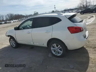 2015 Nissan Rogue S z VIN JN8AS5MV6FW770957, wystawiony jako Copart lot #50017395 z przebiegiem 141 834 mil mil oraz Szkody całkowita. Historia ofert i sprzedaży dostępna na DreamBid. Obrazek 2.