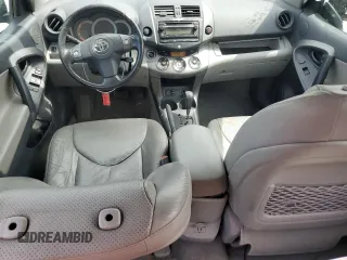 2012 Toyota RAV4 Limited z VIN 2T3DF4DV3CW230659, wystawiony jako Copart lot #64650975 z przebiegiem 161 948 mil mil oraz Szkoda całkowita • Salvage title. Historia ofert i sprzedaży dostępna na DreamBid. Obrazek 8.