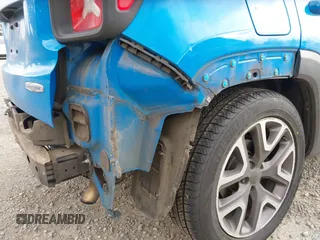 2015 Jeep Renegade Latitude with VIN ZACCJABT4FPC09722, listed as a IAAI auction lot 42056727 with 234,084 mi miles and . Bid and sale history available at DreamBid. Image 18.