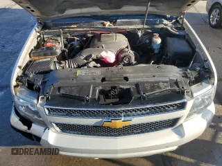 2008 Chevrolet Avalanche LT w/3LT with VIN 3GNFK123X8G172777, listed as a Copart auction lot 87020894 with 204,825 mi miles and Salvage Title. Bid and sale history available at carsss.com. Image 11.