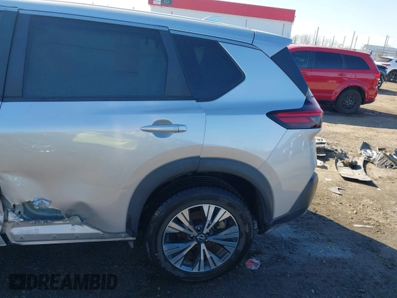2022 Nissan Rogue SV with VIN 5N1BT3BB6NC693707, listed as a IAAI auction lot 41547713 with 53,949 mi miles. Bid and sale history available at carsss.com. Image 17.